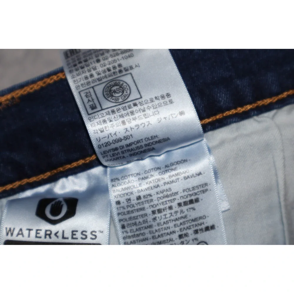 Levi 502 Taper Men 46x28 Blue Regular Tapered Fit Jeans Cotton Blend **